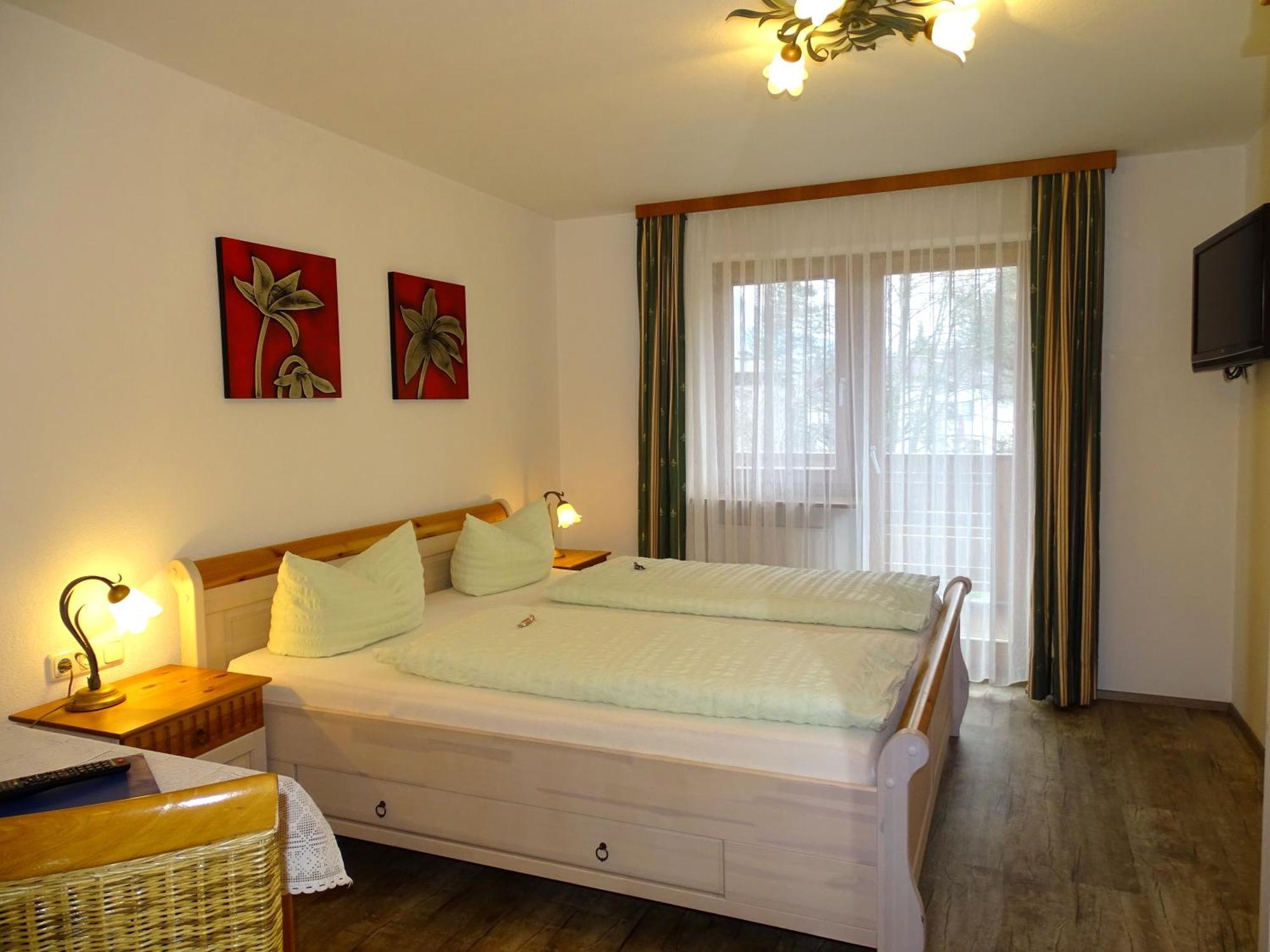 Pension Noella St. Johann in Tirol Chambre photo